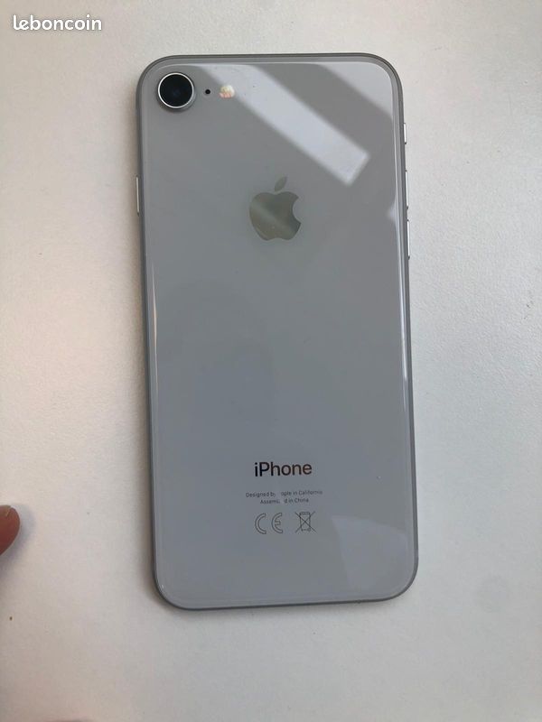 Iphone 8 blanc 64 gb (image 2)