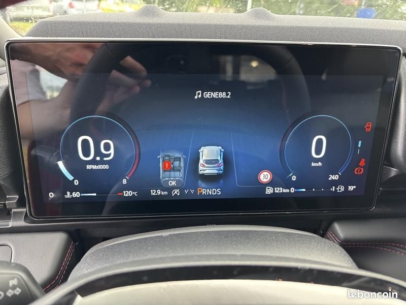 Ford Puma 1.0 EcoBoost Hybrid 125ch ST-Line X S&S Powershift (image 16)