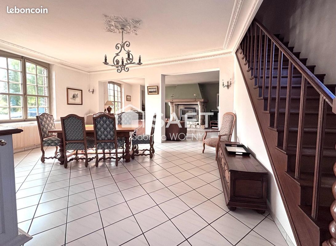 Propriété 6 pièces 230 m² (image 3)