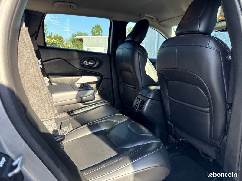 Jeep CHEROKEE 2.0 MULTIJET 140CH LONGITUDE / 2018 / CUIR / GPS / GARANTIE (image 20)