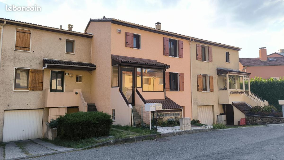 Maison 5 pièces 108 m² · à Saint-Égrève · 108 m² · 424 000 €