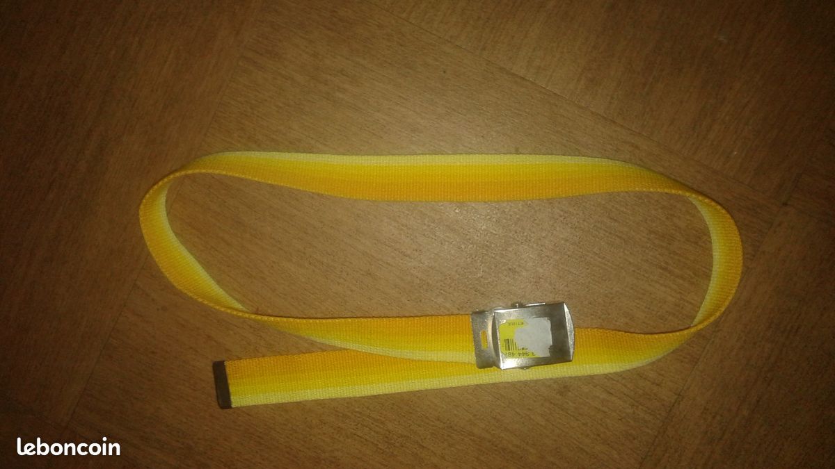 Ceintures neuves (image 1)