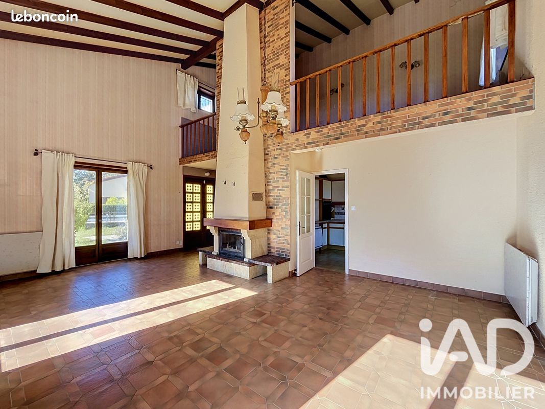 Maison 4 pièces 116 m² · à Meyrié · 116 m² · 360 000 €