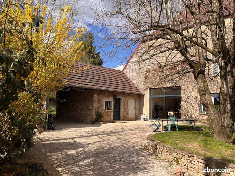 Maison 7 pièces 200 m² · à Pointre · 200 m² · 270 000 €