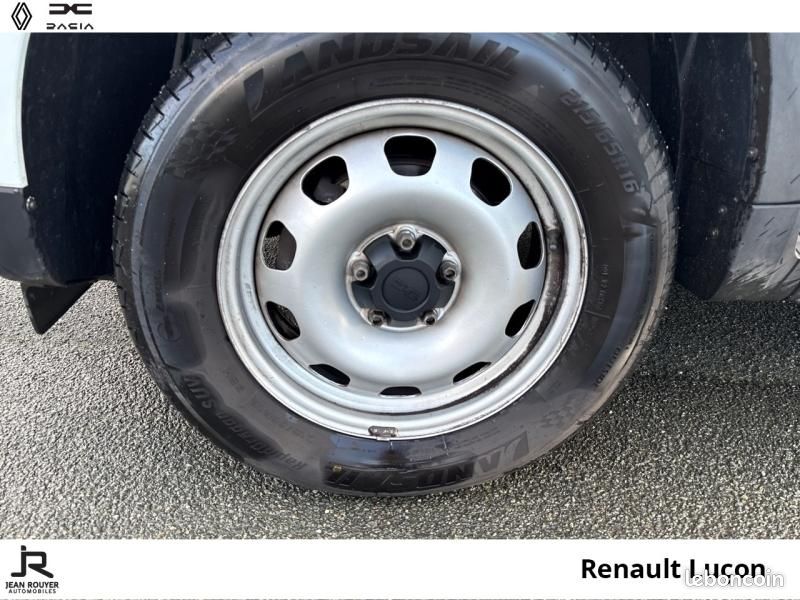 Dacia Duster 1.5 Blue dCi 115ch Essentiel 4x2 (image 8)