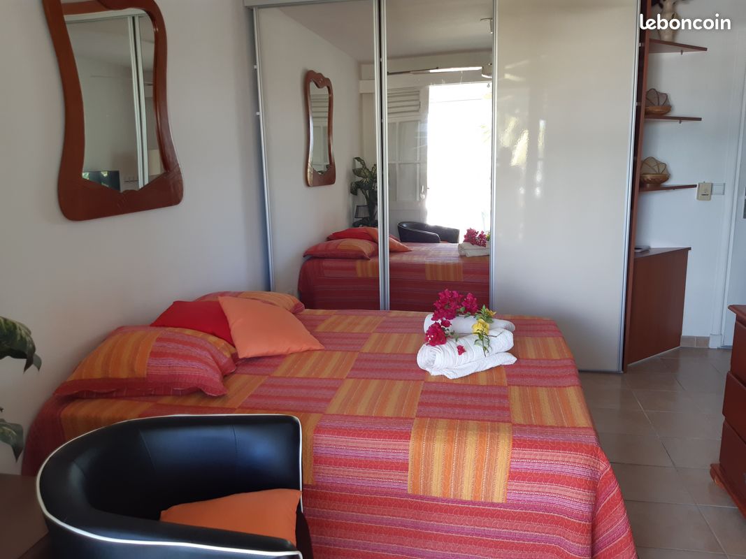 St Francois 97118 , Studio vue Marina , immeuble bord de plage , Résidence Savannah (image 2)