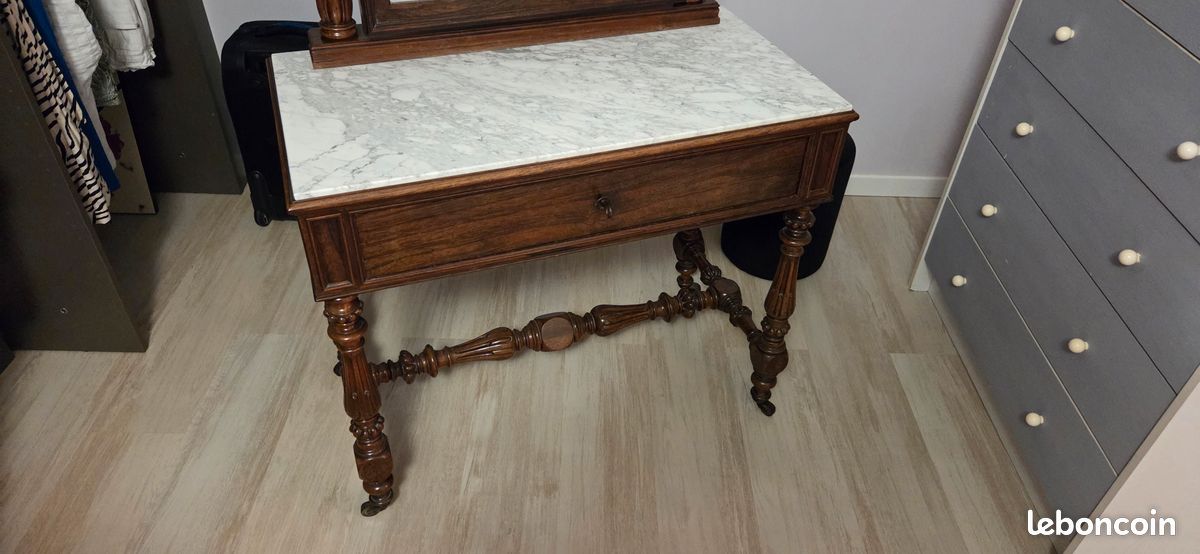 Coiffeuse avec miroir et éclairage - Table de maquillage - Maquillage