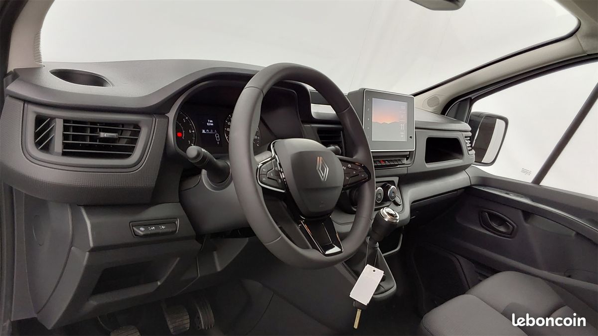 Renault Trafic Van L1H1 Advance + Caméra + cloison + trappe 2T8 Blue dCI 130 - Leasing (image 4)