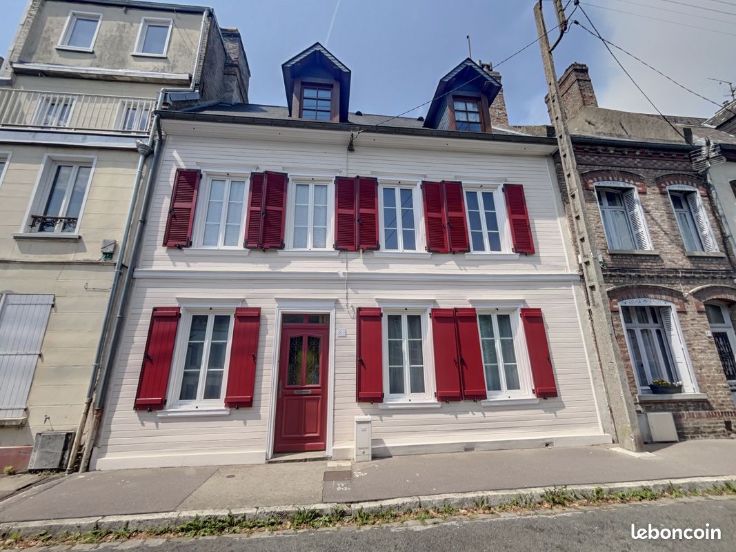 Maison 4 pièces 128 m² · à Abbeville · 128 m² · 210 000 €