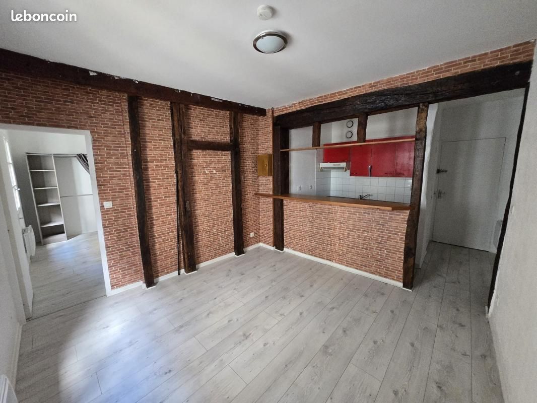 Appartement 2 pièces 31 m² · à Castres · 31 m² · 350 €/mois
