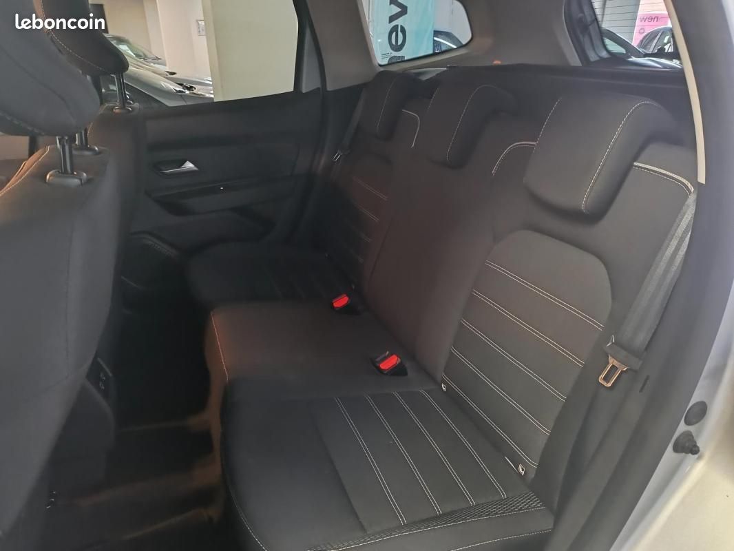Dacia Duster TCe 130 FAP 4x2 Prestige (image 13)