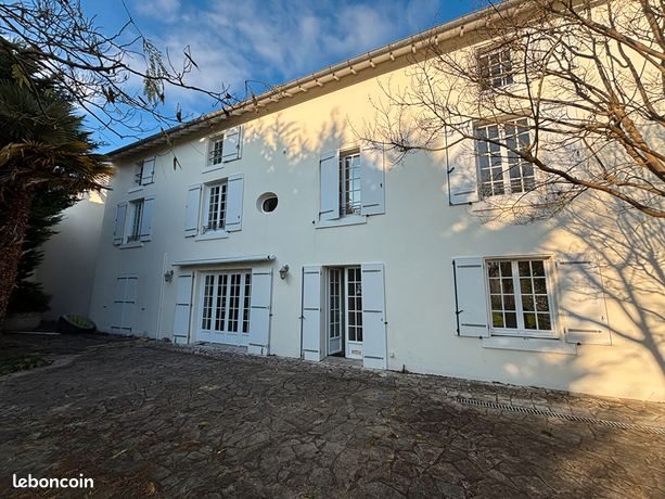 Propriété 12 pièces 387 m²