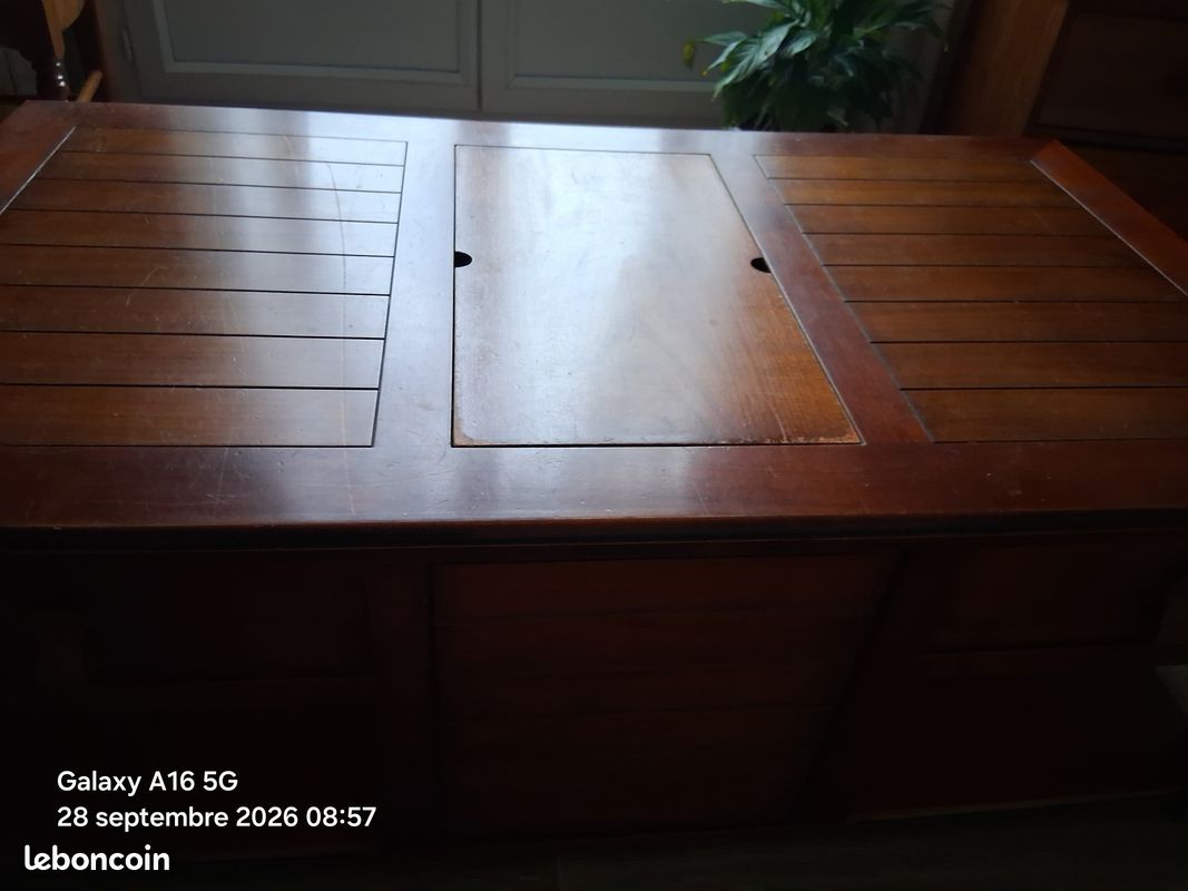 Table basse :120/0.65 hauteur 0.40 (image 1)