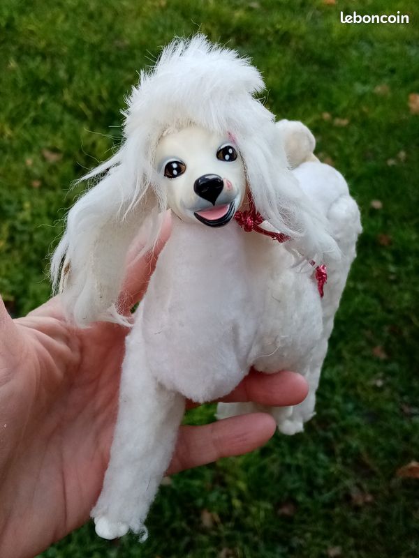 MATTEL - CHIEN de super princesse BARBIE - - MATCDY72 EUR 4,71