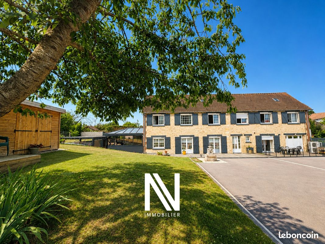 Maison 9 pièces 238 m² · à Mézidon Vallée d'Auge · 238 m² · 499 000 €