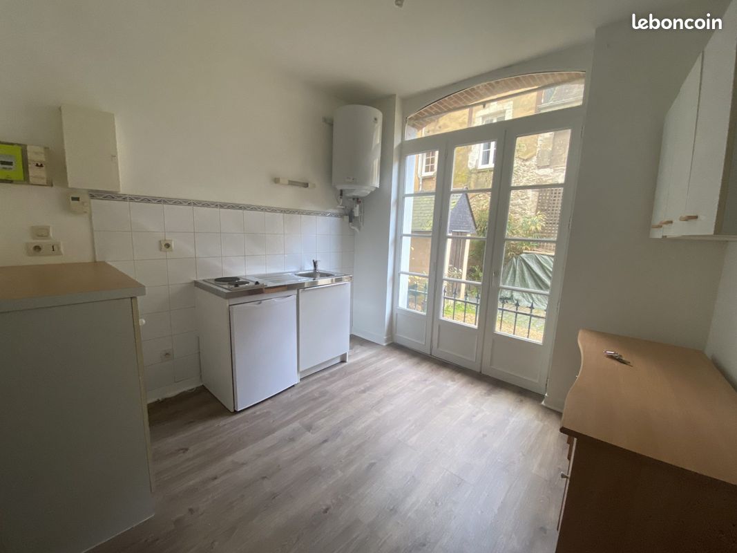 Appartement 1 pièce 22 m² · à Laval · 22 m² · 295 €