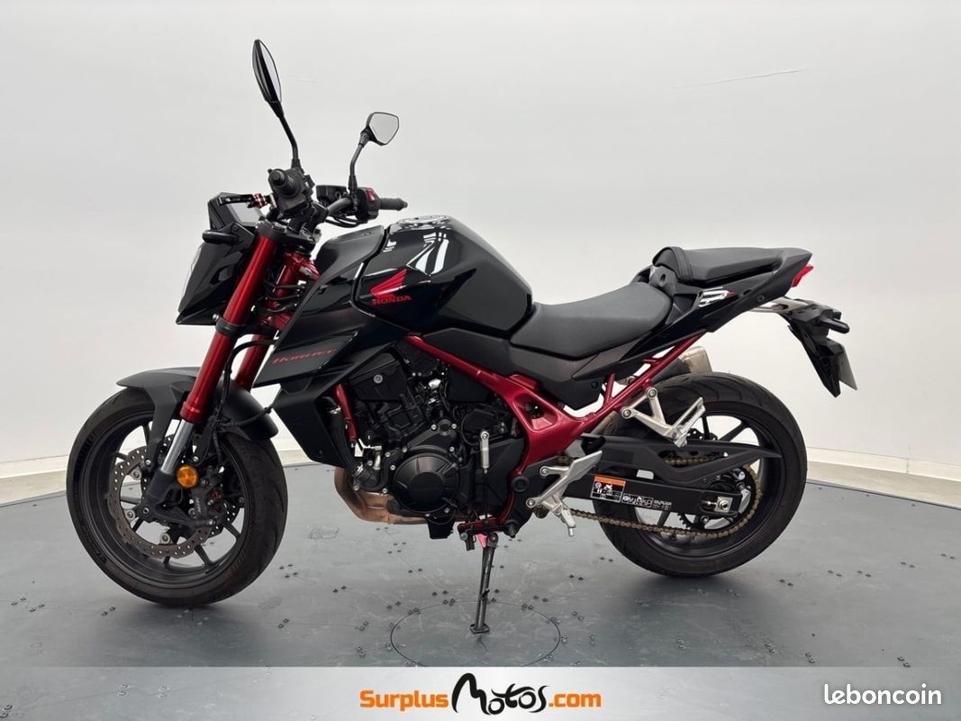 Honda CB 750 HORNET R A2 (image 2)