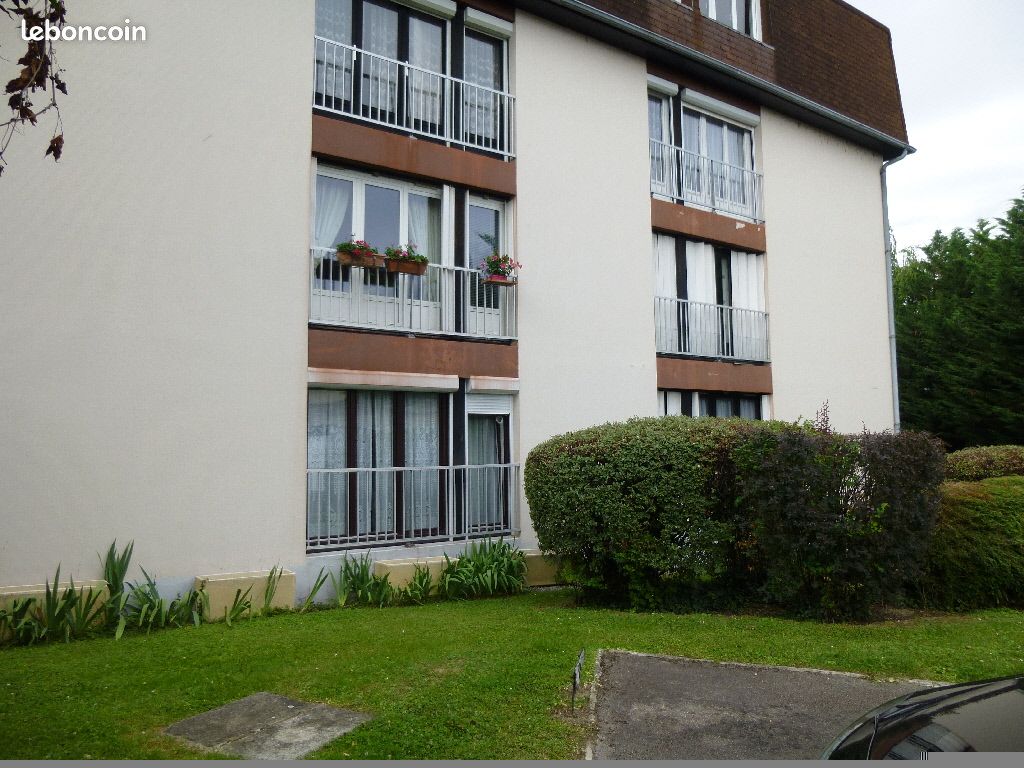 Appartement 2 pièces 65 m² · à Saint-Julien-les-Villas · 65 m² · 660 €