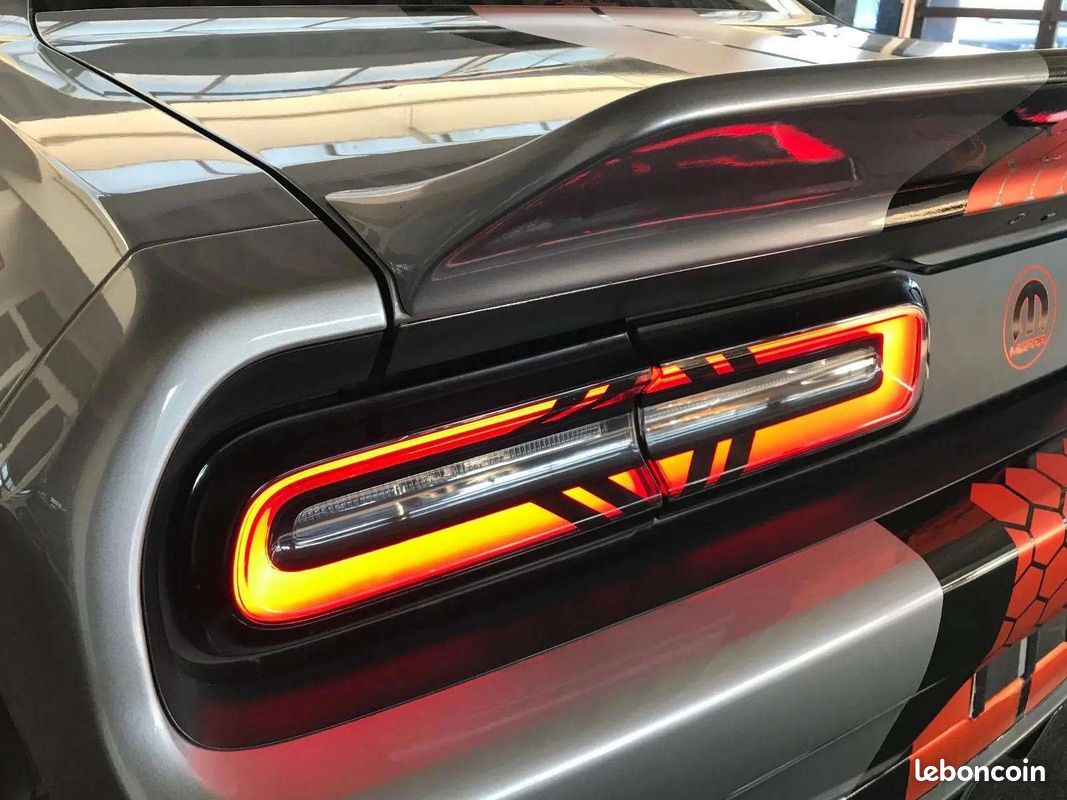 Dodge CHALLENGER 3.6 V6 * Boîte Automatique * 309 ch * Bi-Xénon * LED * Jantes Alliage * Faible KM (image 16)