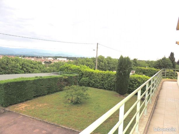 https://img.leboncoin.fr/api/v1/lbcpb1/images/88/52/f3/8852f33aacb851b9b802815aafe85b183a850d57.jpg?rule=ad-image