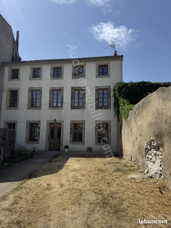 Maison 13 pièces 252 m² · à Limoux · 252 m² · 243 800 €