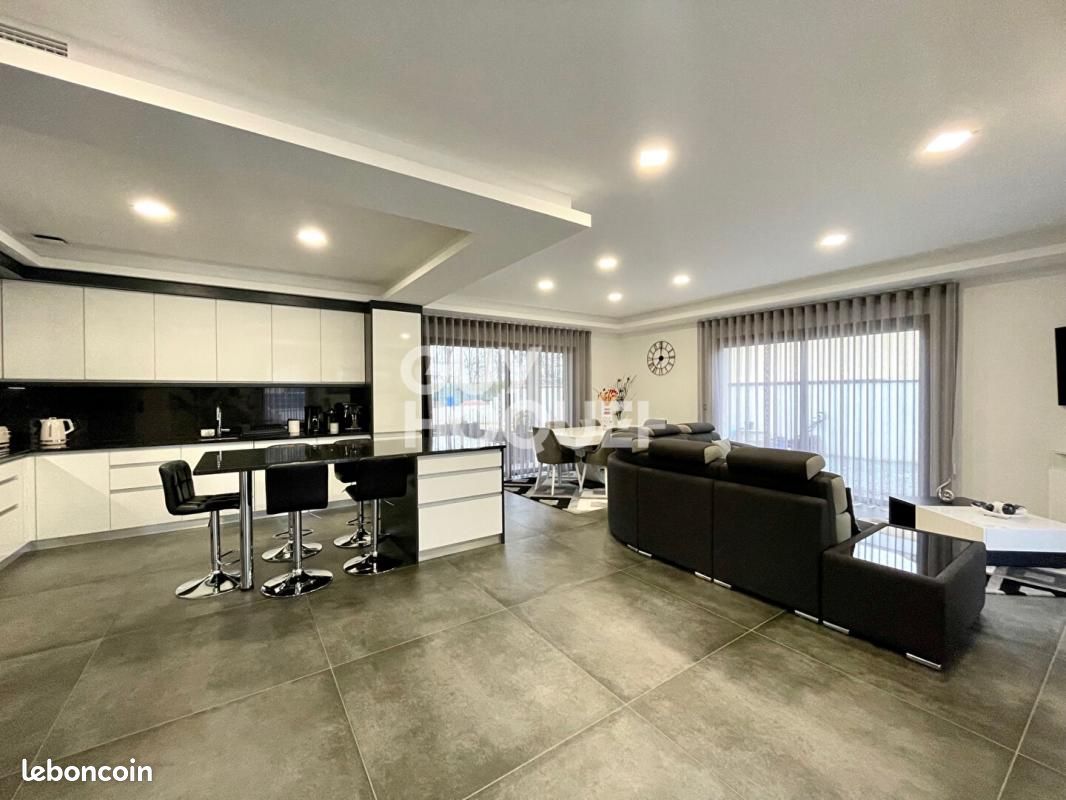 Maison 4 pièces 126 m² - Villenave-d'Ornon 33140 (image principale 3)