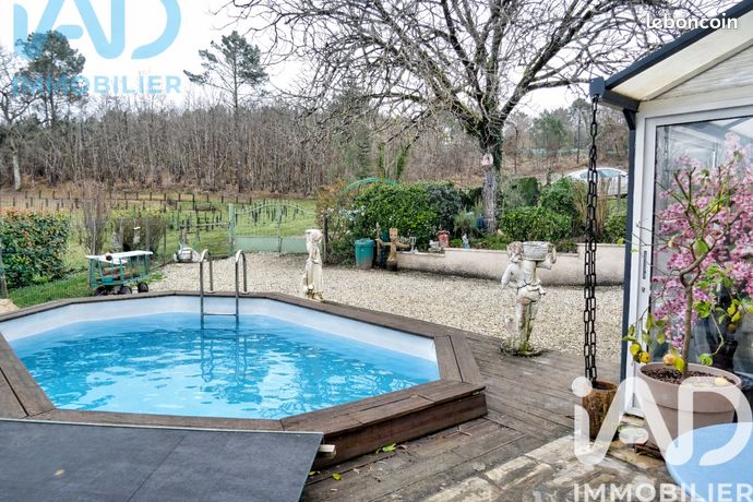 Propriété 6 pièces 165 m²