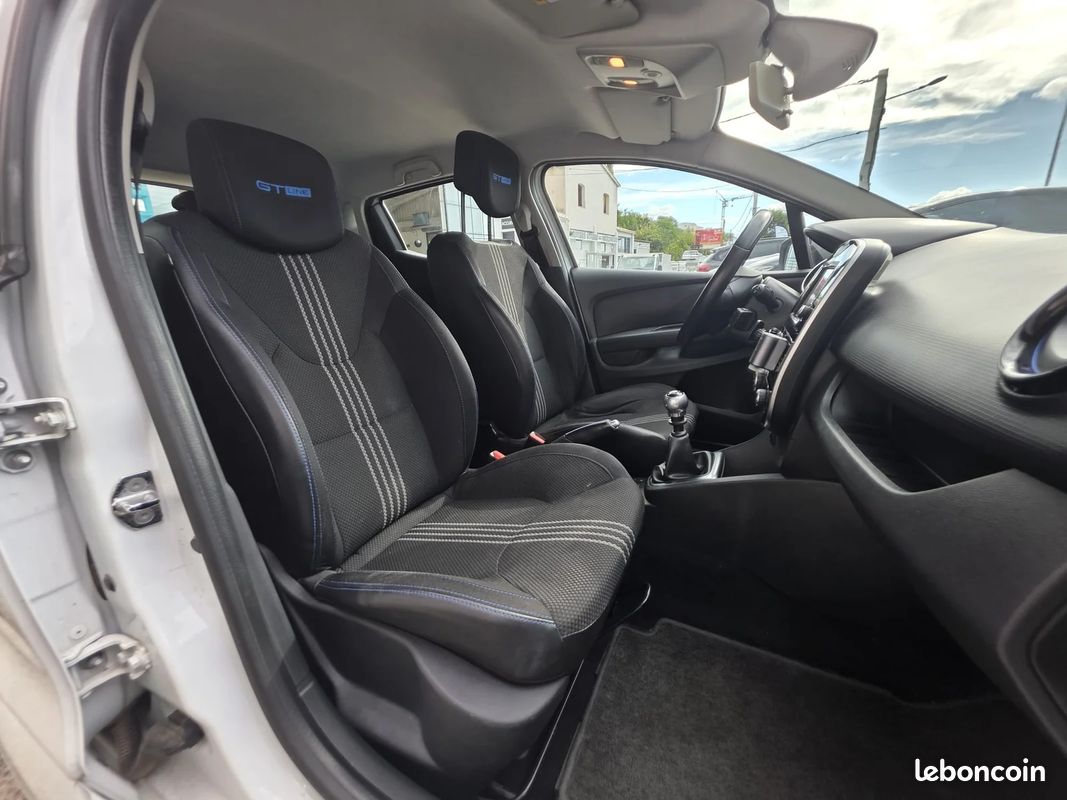 Renault CLIO IV Intens Pack GT Line / Vidange Neuve / (image 43)