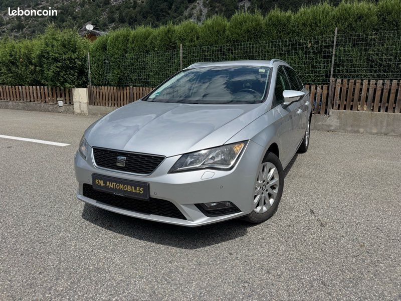 Seat Leon ST 2.0 TDI 150 4Drive BVM6 Style - Attelage - Révisée - Suivi complet - 4 roues motrices (image 1)