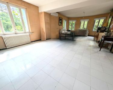Maison 890 000 € - 251 m²