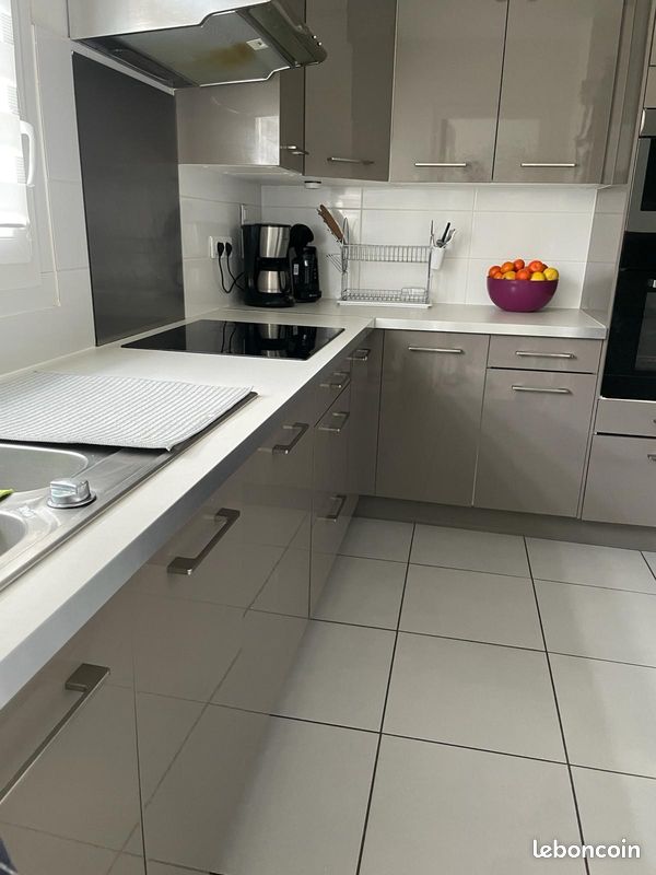 Appartement 3 pièces 67 m² · à Grenoble · 67 m² · 78 000 €