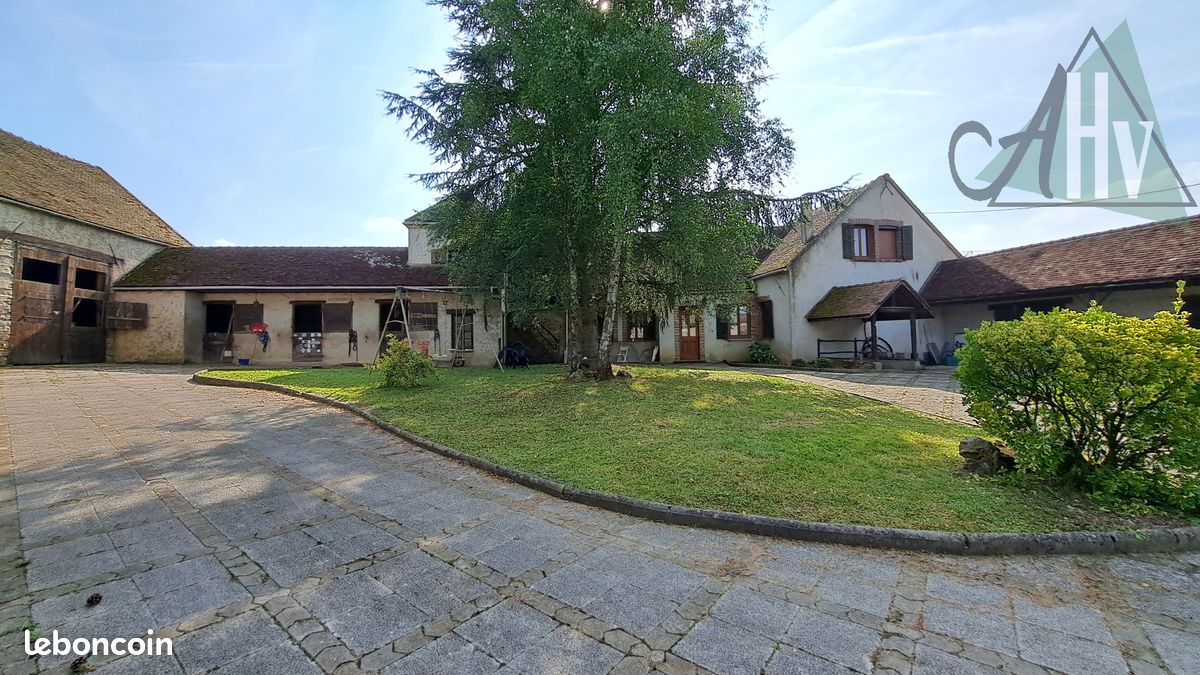 Maison 8 pièces 208 m² · à Sens · 208 m² · 299 000 €