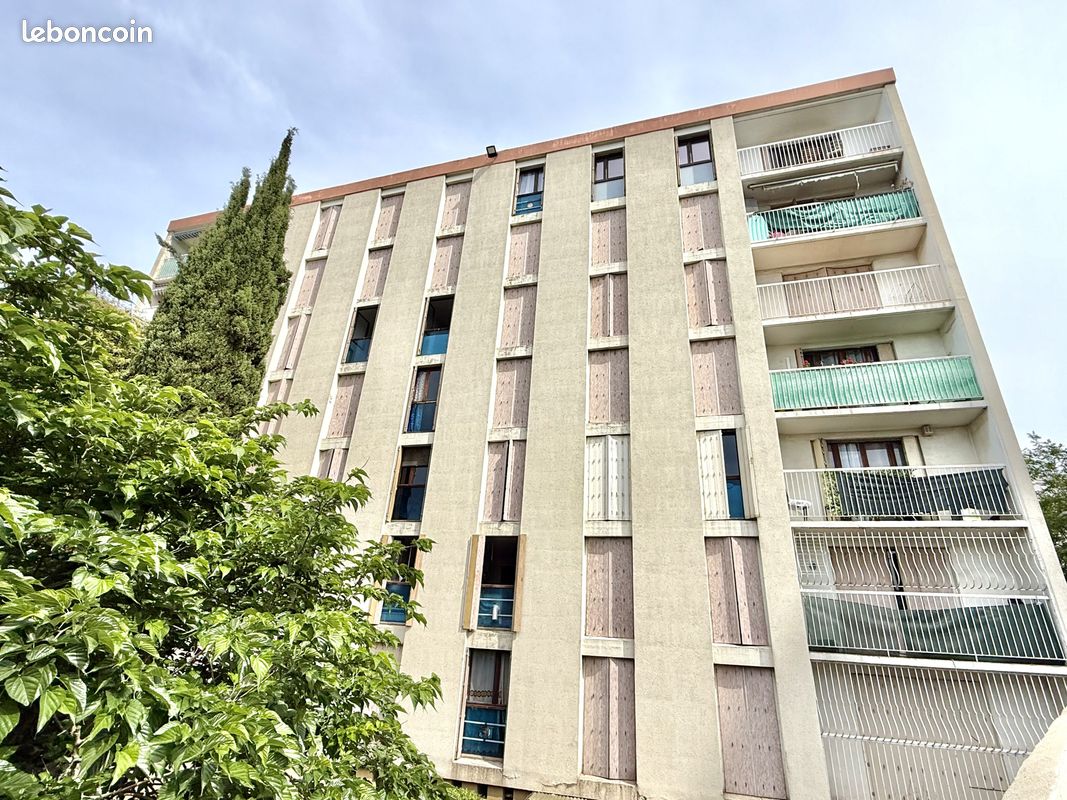 Appartement 2 pièces 47 m² · à Marseille · 47 m² · 45 000 €