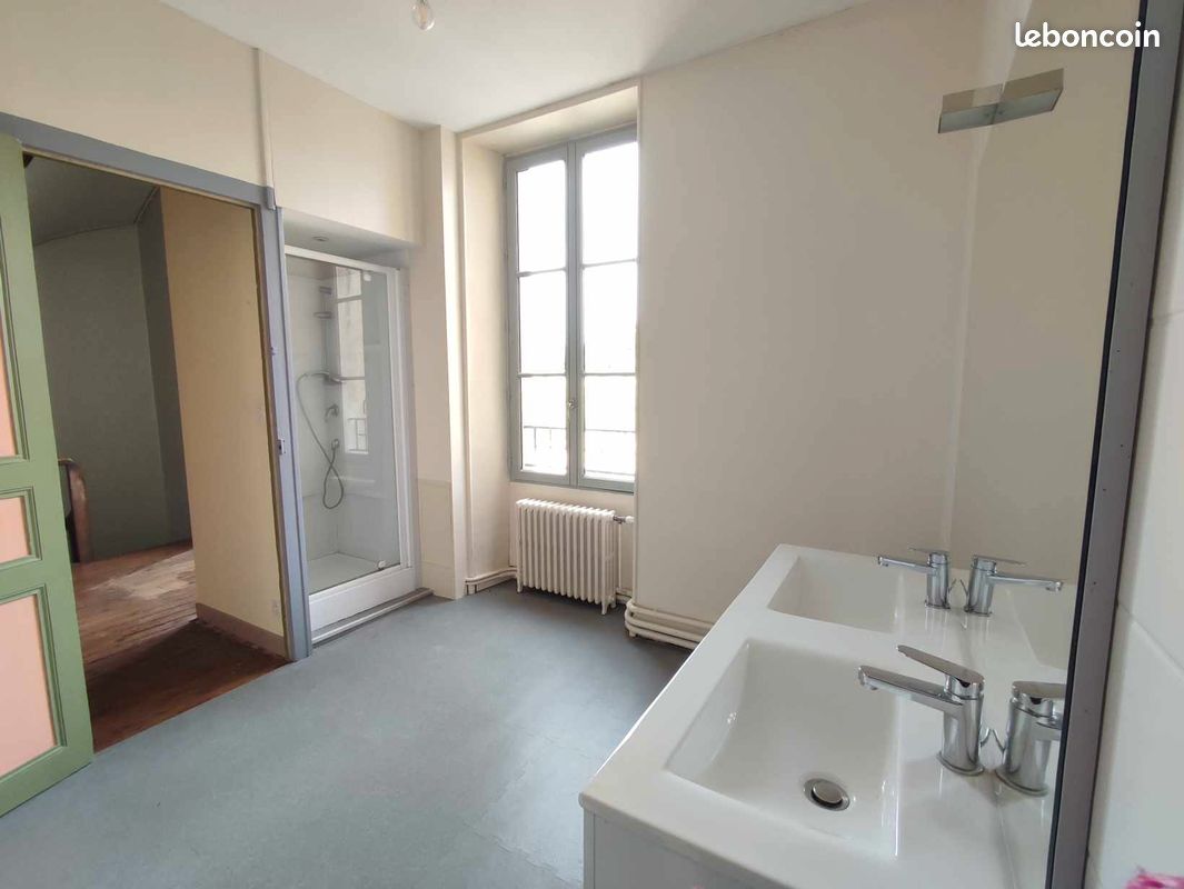 Logement communal - Exoudun 79800 (image principale 2)