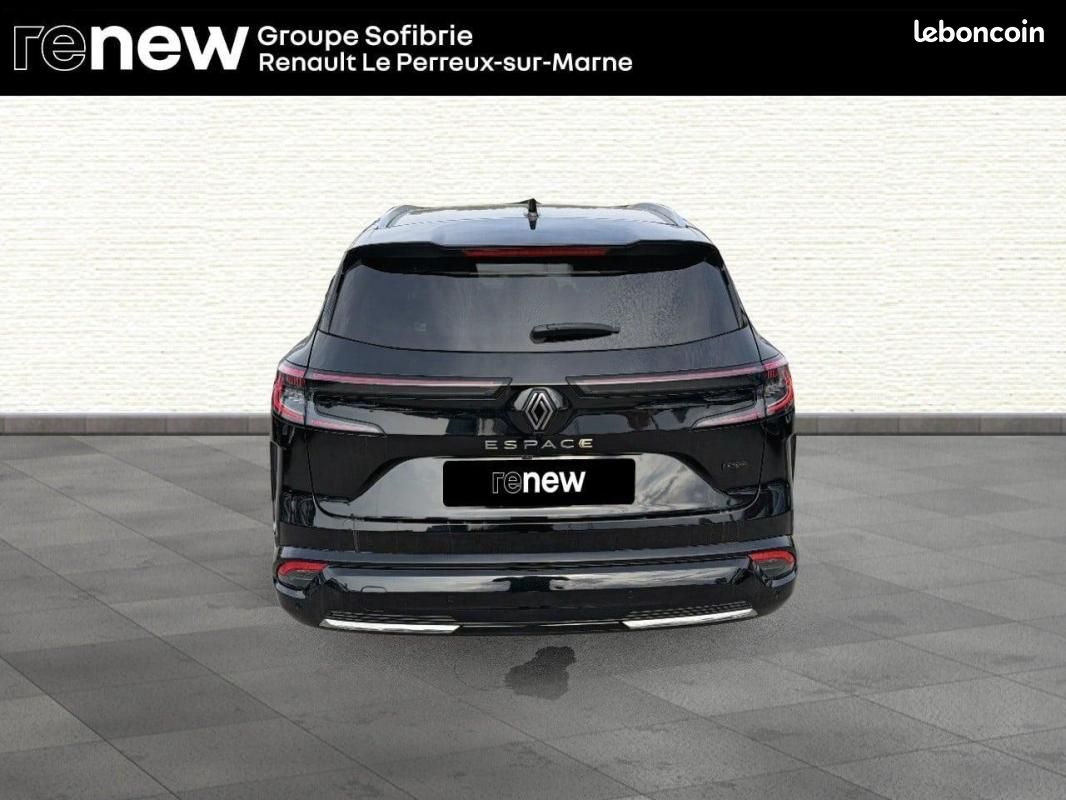 Renault Espace VI full hybrid E-Tech 200 ch 7pl Techno (image 5)