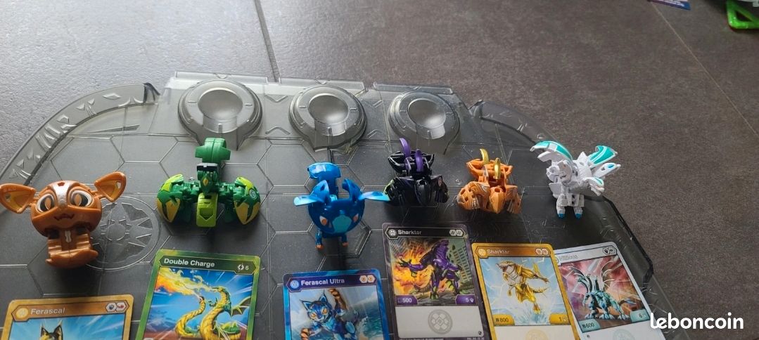 Lot Bakugan et arène (image 2)