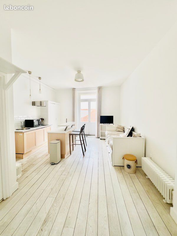 Appartement 1 pièce 30 m² · à Aubenas · 30 m² · 460 €