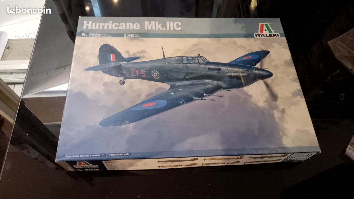 Hurricane Mk.IIC 1/48 - Italeri Hurricane Mk.IIC 1/48 - Italeri