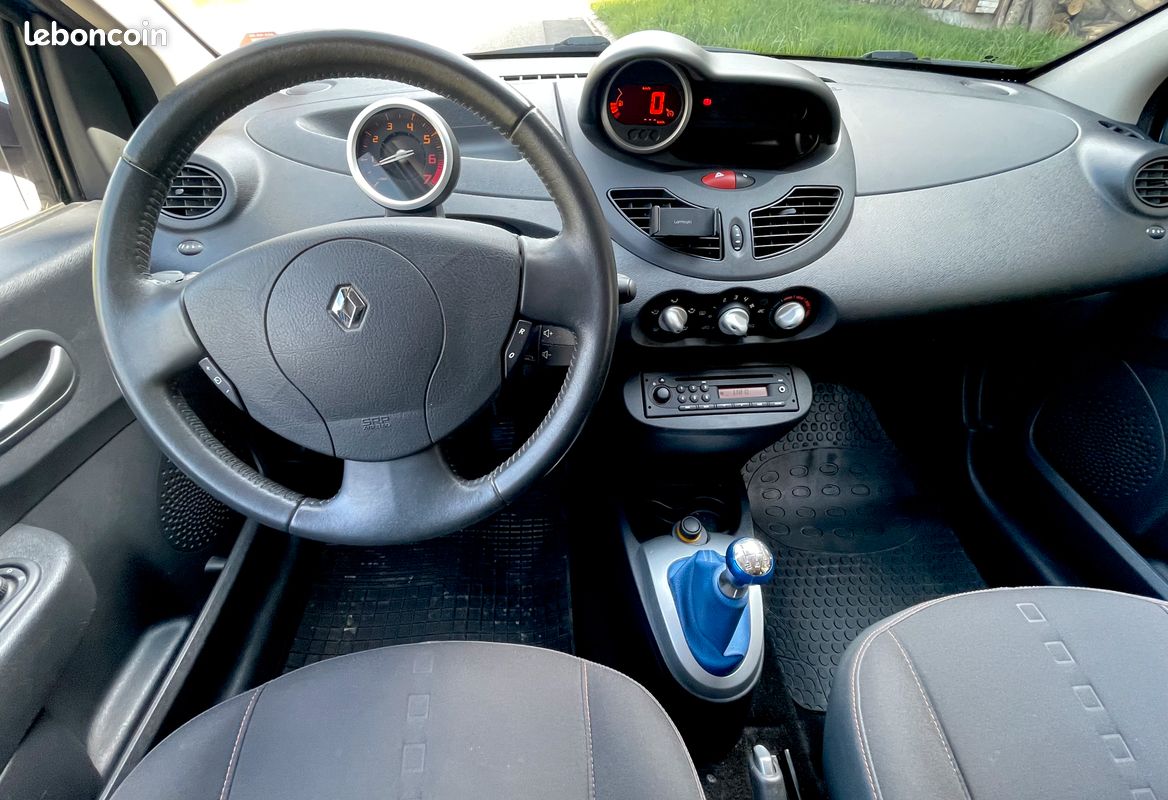 RENAULT Twingo 1.2 GT 100cv- Gordini Design- Régulateur-Clim-Jantes Gordini 15-Échappement sport inox (image 9)