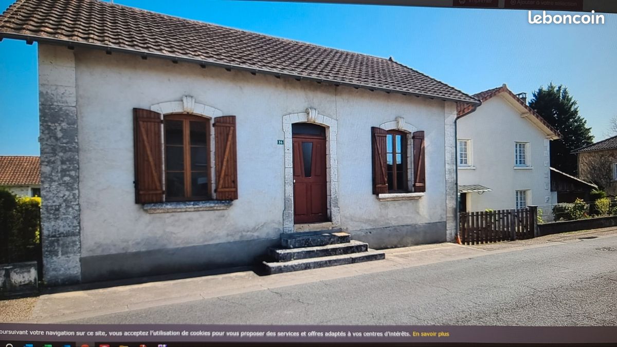 Maison 8 pièces 127 m² · à Saint-Pardoux-la-Rivière · 127 m² · 140 000 €