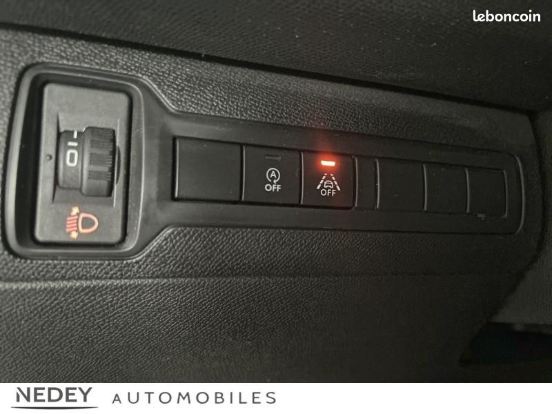 Peugeot 308 1.2 PureTech 130ch S&S Allure (image 19)