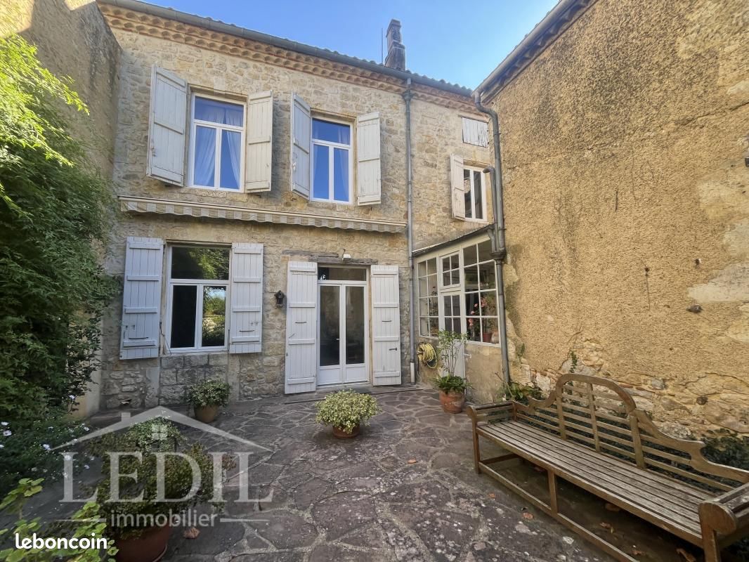 Maison 7 pièces 320 m² · à Condom · 320 m² · 350 000 €