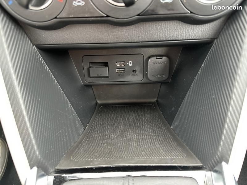 Mazda Mazda 2 1.5 e-SKYACTIV G M Hybrid 90ch Centre-Line 2023 (image 28)