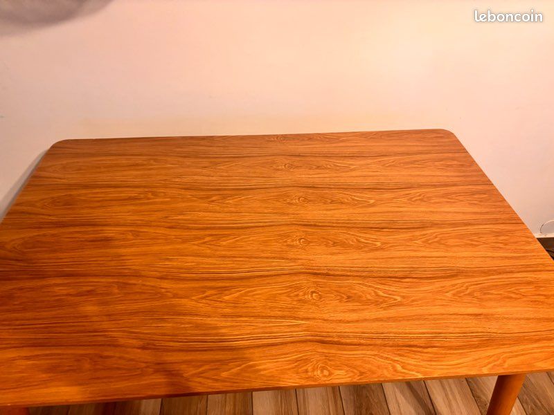 Table à manger avec ou sans chaises (image 4)