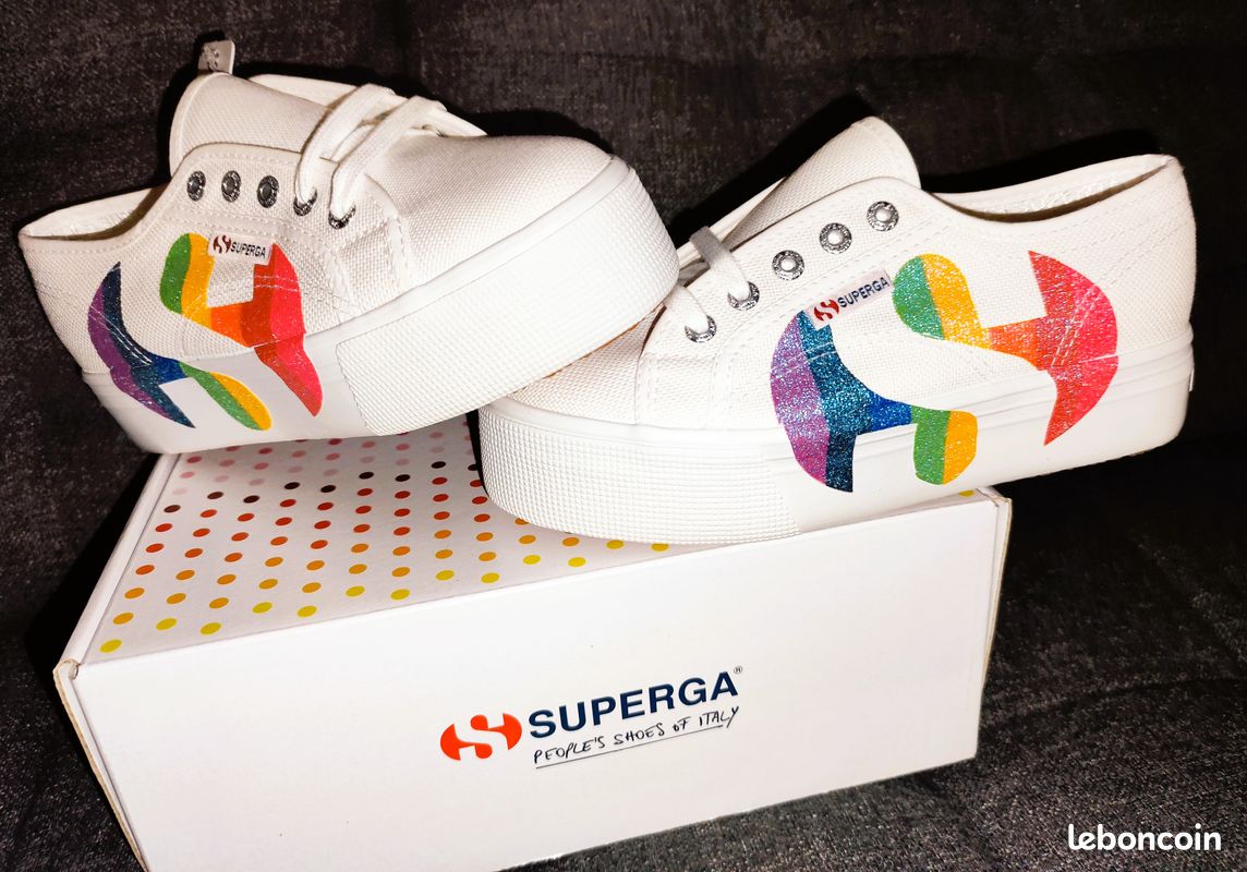 Chaussures baskets Superga plateforme blanches logo multicolore pailleté - neuves - 36 (image 1)