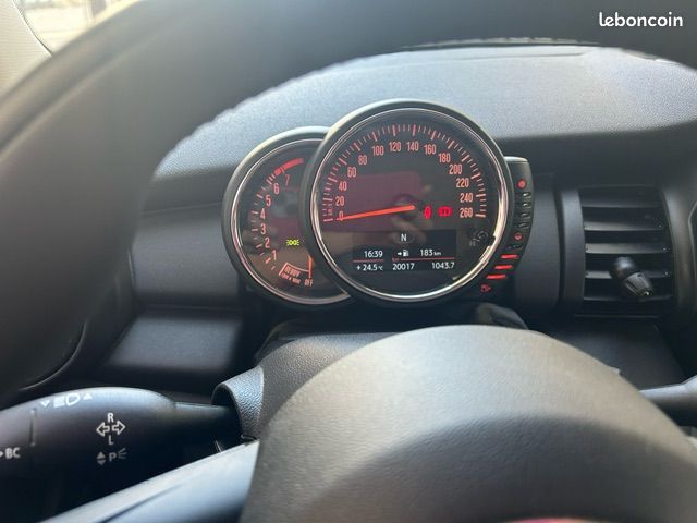 Vends mini one, 1.2 essence 3 portes, 102 ch année 2017 très peu roulée (image 3)