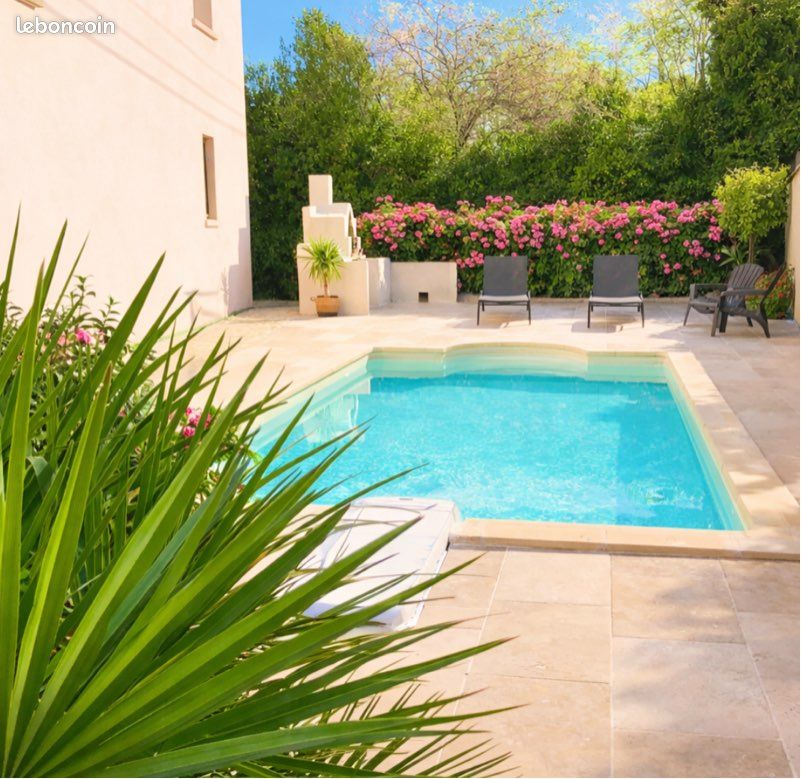 Maison 7 pièces 210 m² · à Valréas · 210 m² · 389 900 €