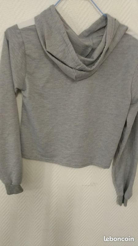 Un haut de jogging (image 1)