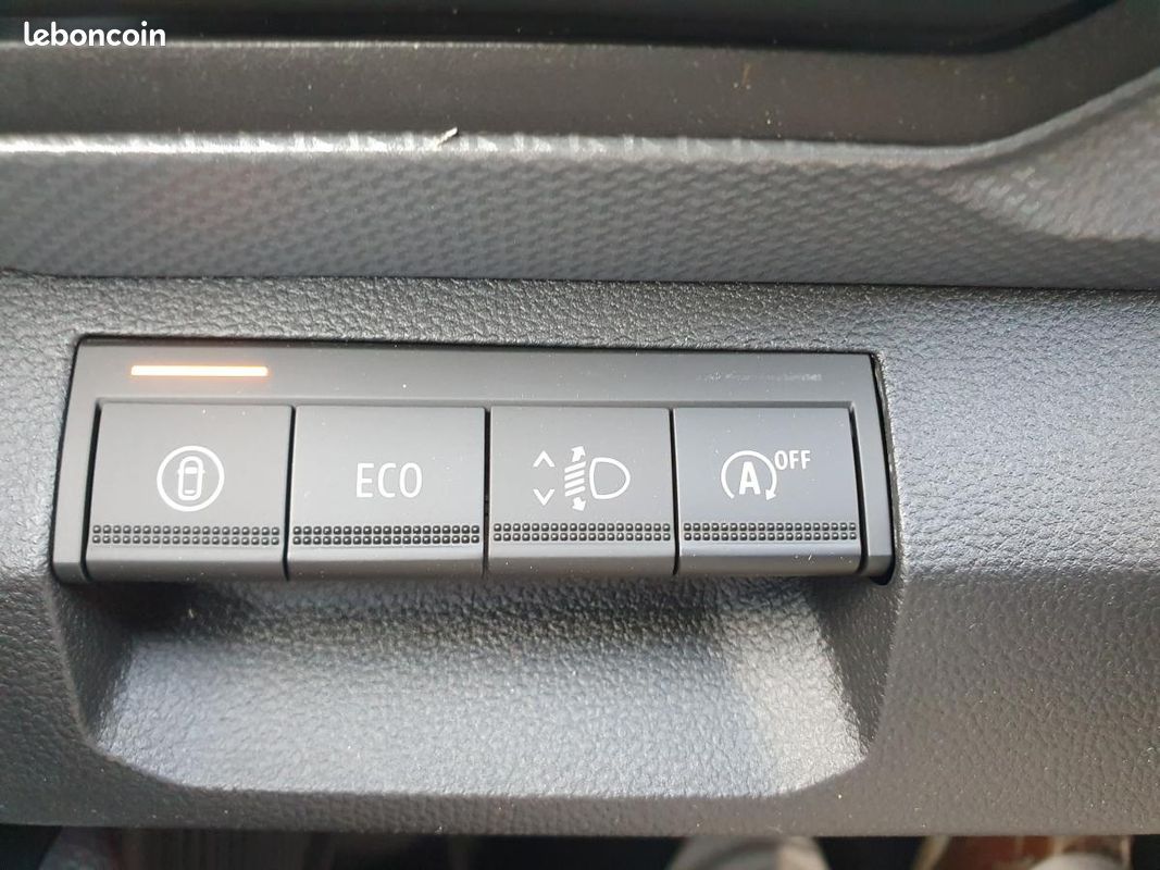 DACIA DUSTER 1.2 ECO-G - 120 III SUV Journey (image 18)