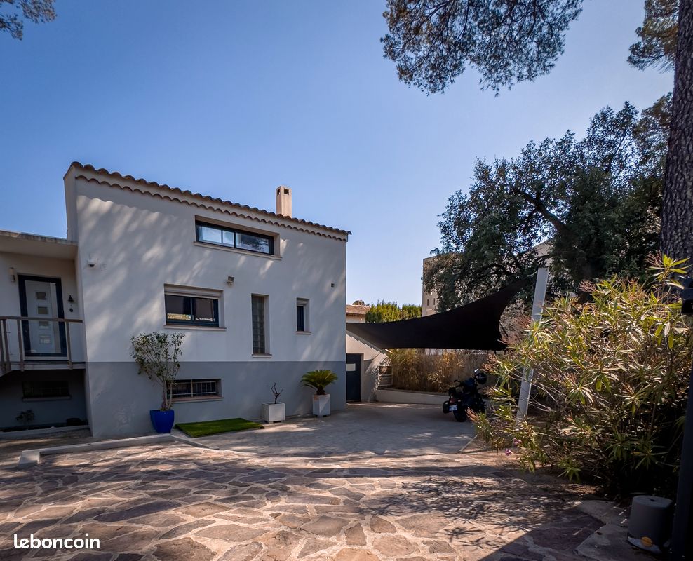 Villa Saint Aygulf (Frejus) Var, 280 m de la mer (image 20)